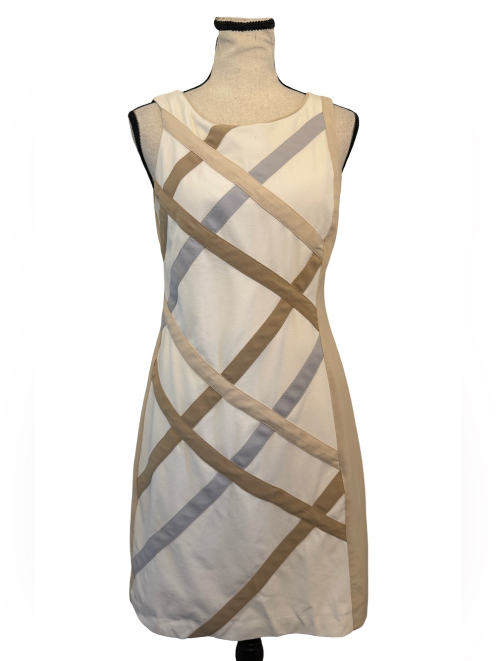 White House Black Market White Sheath Dress Size 0 Geometric Ribbon Detail